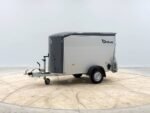 Debon C255 V2 Alu 1300kg Kofferanhänger Iron Grey mit Seitentür Cheval Liberté – Image 2