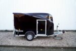 Debon Cargo 1300 Kofferanhänger Schwarz mit Seitentür Cheval Liberté – Image 3