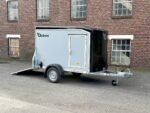 Debon C255 V2 Plywood 750kg Kofferanhänger Schwarz Grau mit Seitentür Cheval Liberté – Image 2