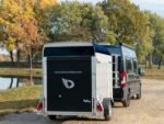 Debon Kofferanhänger C300 148x295cm H:190cm 1,3t|Alu|Polybug|Tür|schwarz-Neu – Image 4
